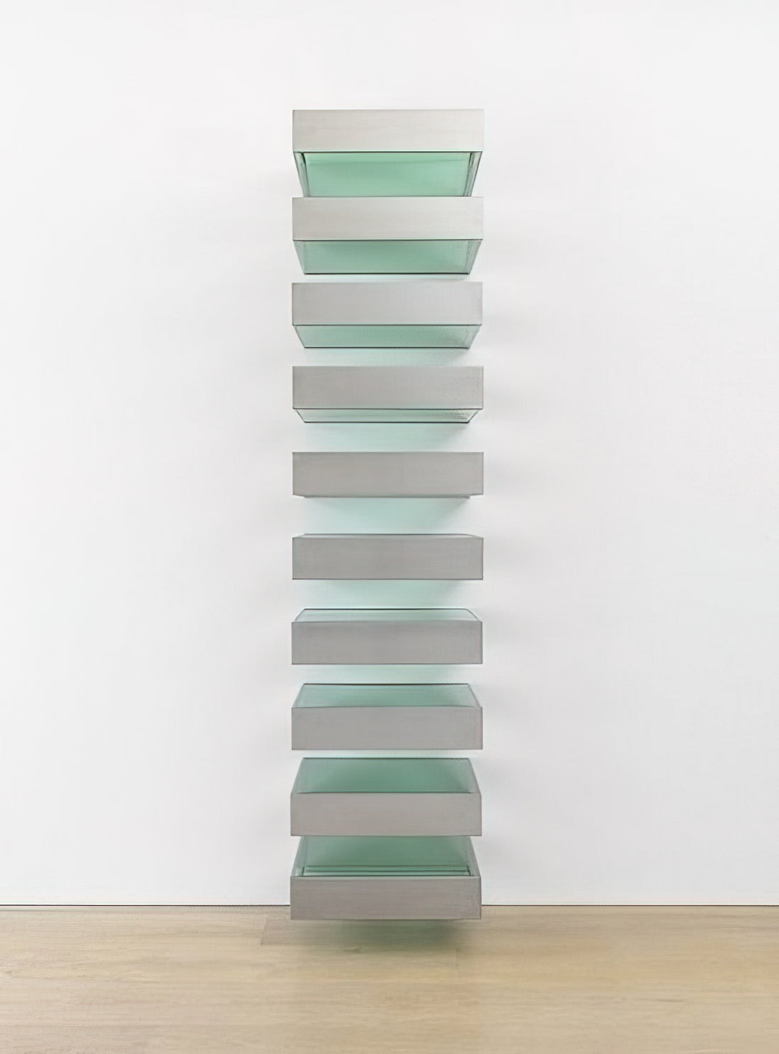 Donald Judd Kunstwerke: Minimalismus und Präzision in der modernen Kunst