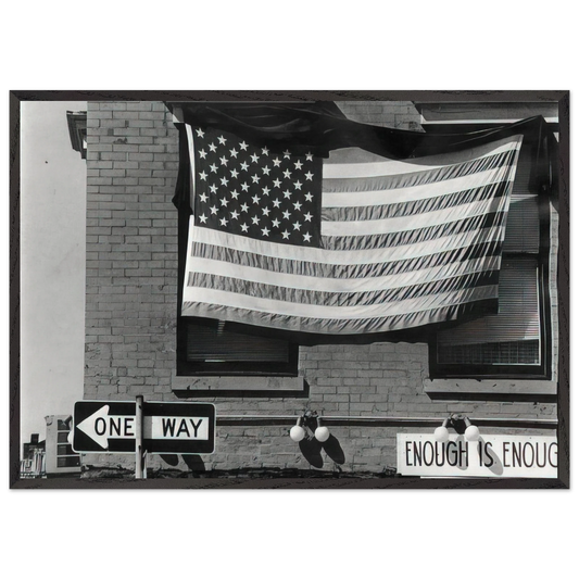 NEW YORK CITY 1980 - Robert Rauschenberg 70x100 cm / 28x40 inches Framed Art Print – Black Wooden Frame