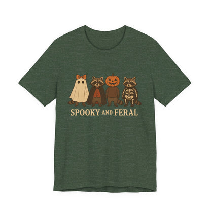 Spooky Raccoon Shirt, Grappige Halloween Grafisch T-shirt, Schattig Vintage Herfst T-shirt, Trendy Vrouwen Halloween Shirt, Feral Raccoon T-shirt
