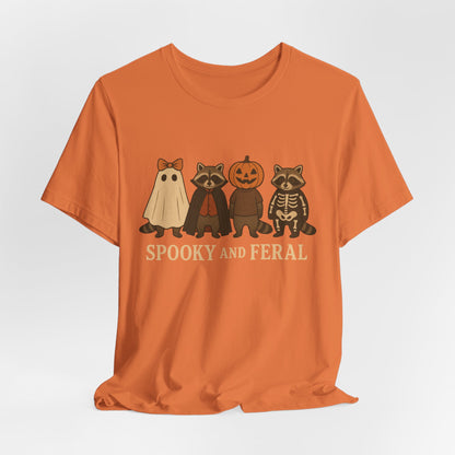 Spooky Raccoon Shirt, Grappige Halloween Grafisch T-shirt, Schattig Vintage Herfst T-shirt, Trendy Vrouwen Halloween Shirt, Feral Raccoon T-shirt