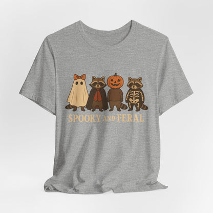 Spooky Raccoon Shirt, Grappige Halloween Grafisch T-shirt, Schattig Vintage Herfst T-shirt, Trendy Vrouwen Halloween Shirt, Feral Raccoon T-shirt
