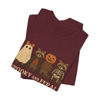Spooky Raccoon Shirt, Grappige Halloween Grafisch T-shirt, Schattig Vintage Herfst T-shirt, Trendy Vrouwen Halloween Shirt, Feral Raccoon T-shirt