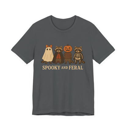 Spooky Raccoon Shirt, Grappige Halloween Grafisch T-shirt, Schattig Vintage Herfst T-shirt, Trendy Vrouwen Halloween Shirt, Feral Raccoon T-shirt